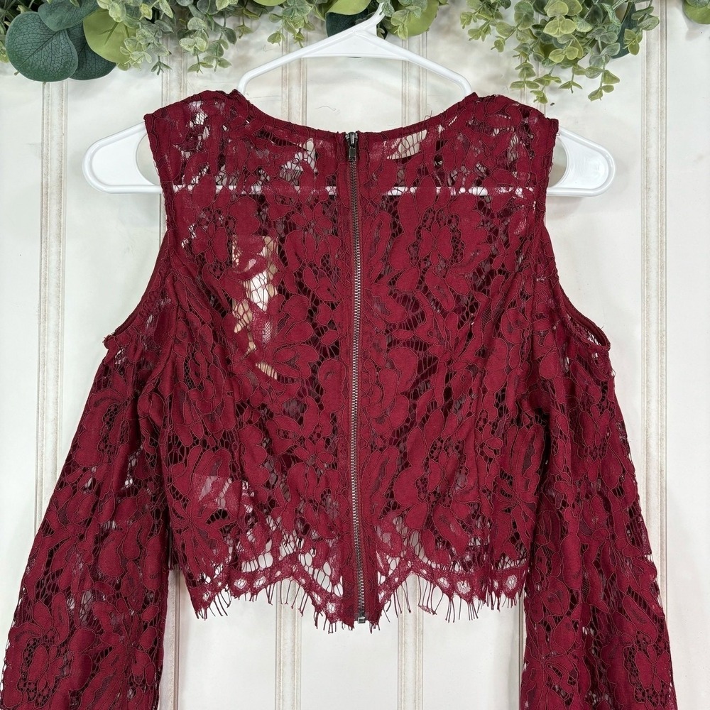 DO+BE Lace Crop Top Burgundy Cold Shoulder Bell Sleeve Boho Festival SMALL - Picture 5 of 8